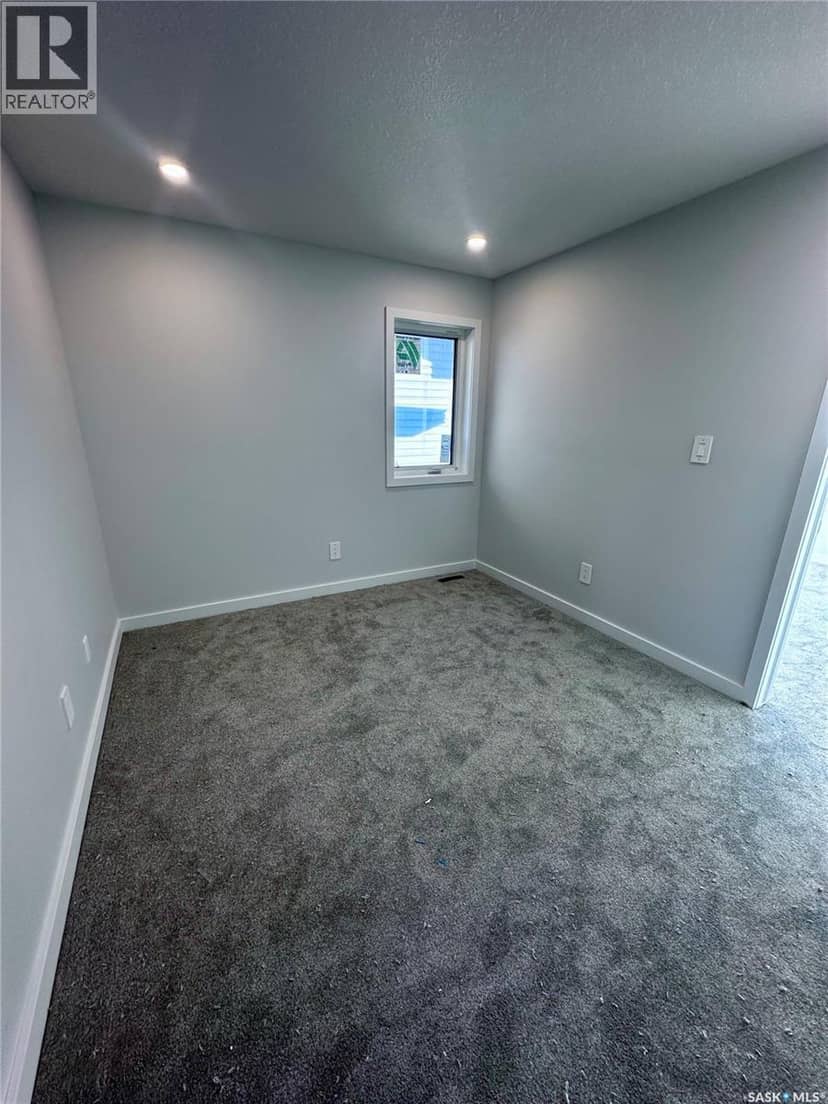 1123 Camden GARDENS — photo 8 of 16