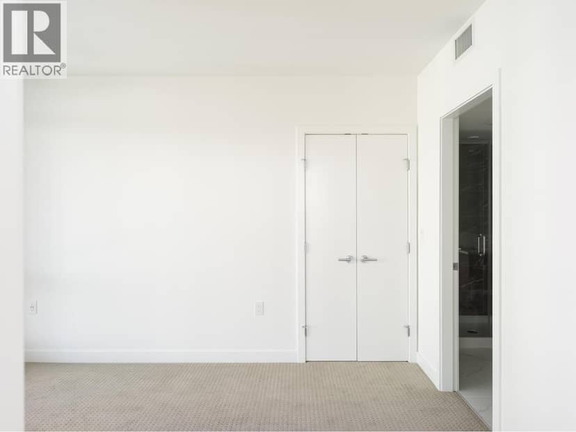 2105 7769 PARK CRESCENT, Burnaby, photo 3