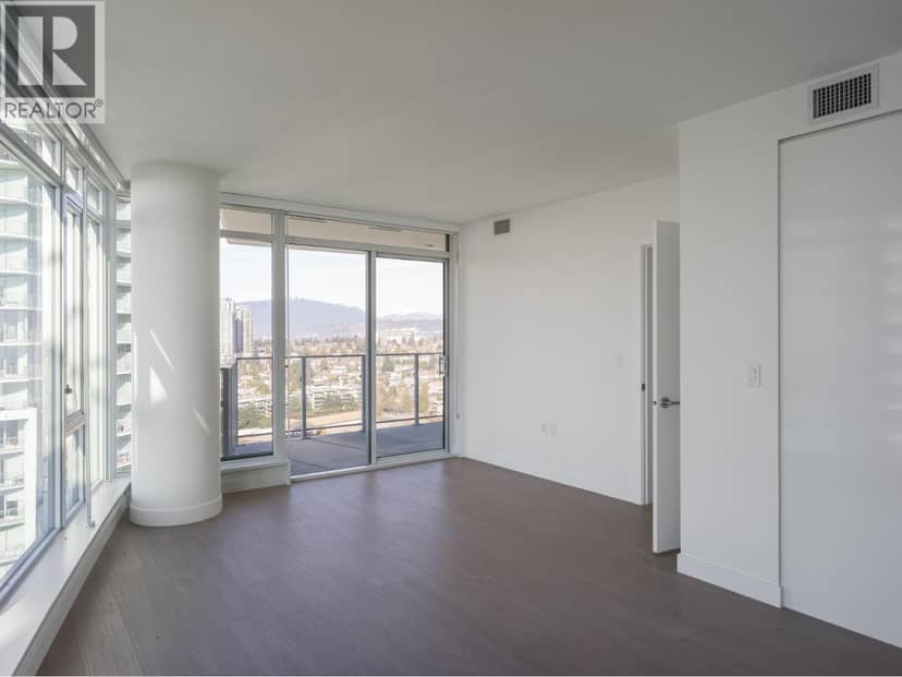2105 7769 PARK CRESCENT, Burnaby, photo 4