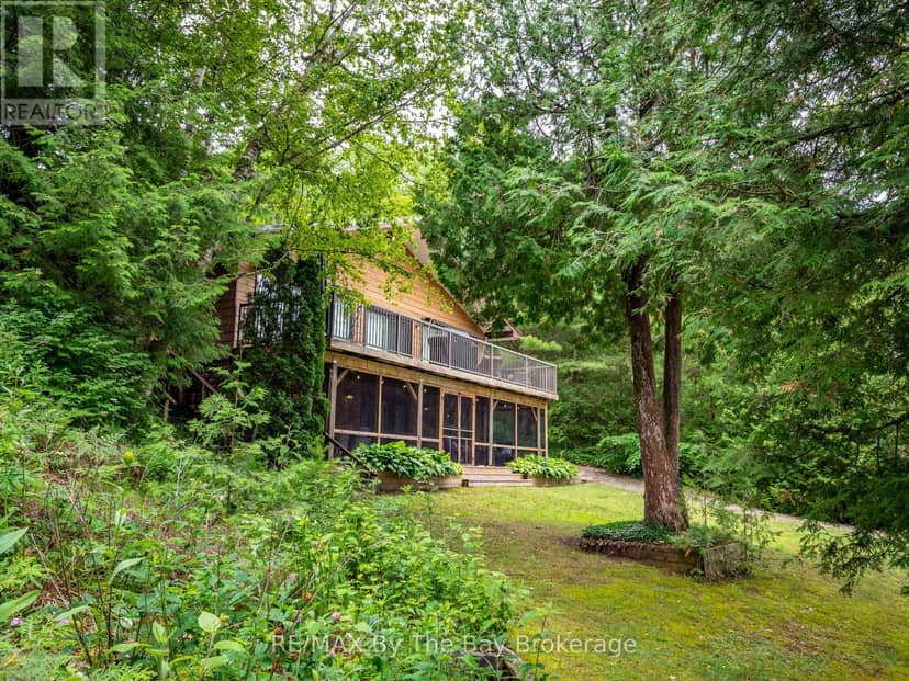 4018 Island 980 / Deer Island — photo 2 of 23