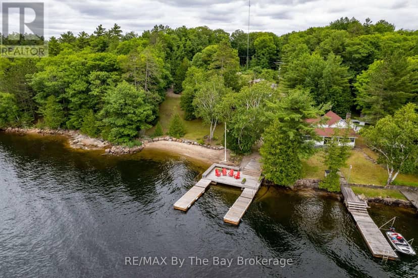 4018 Island 980 / Deer Island — photo 5 of 23