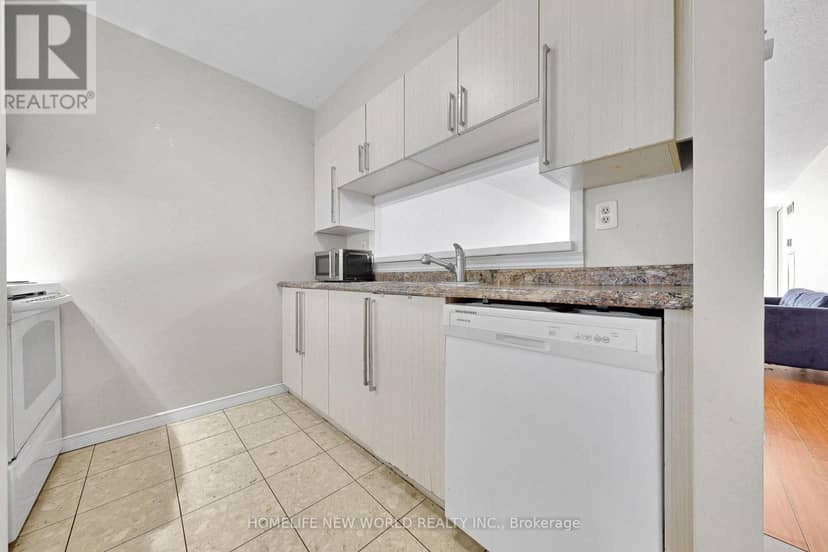 712 - 1665 Pickering Parkway — photo 7 of 40