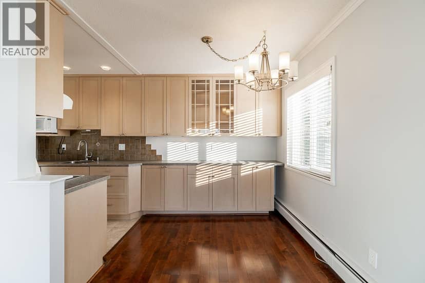 318 3080 LONSDALE AVENUE, North Vancouver, photo 8