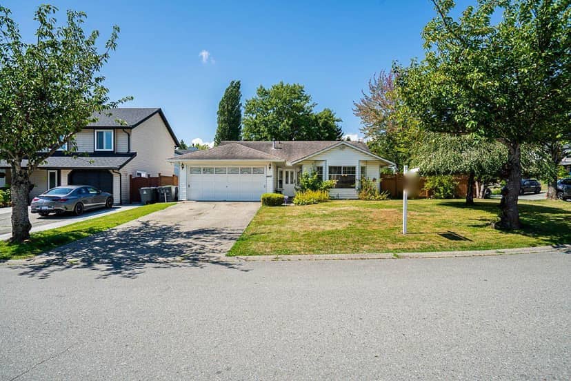 6697 141A STREET, Surrey, photo 2