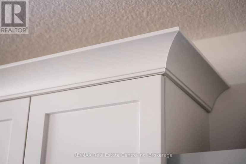 190 Bridge Crescent — photo 14 of 24
