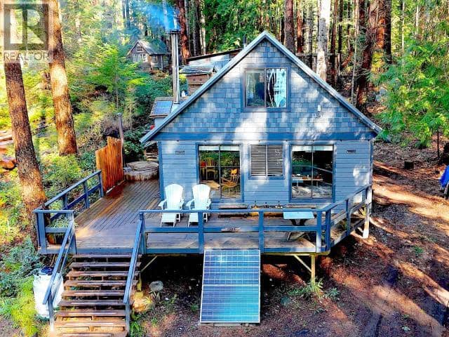 1283 TENNYSON RD, Savary Island