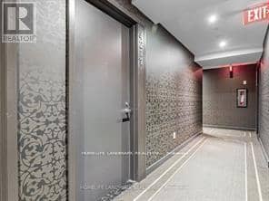 4211 - 197 Yonge Street — photo 18 of 23