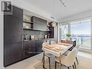 4211 - 197 Yonge Street — photo 8 of 23