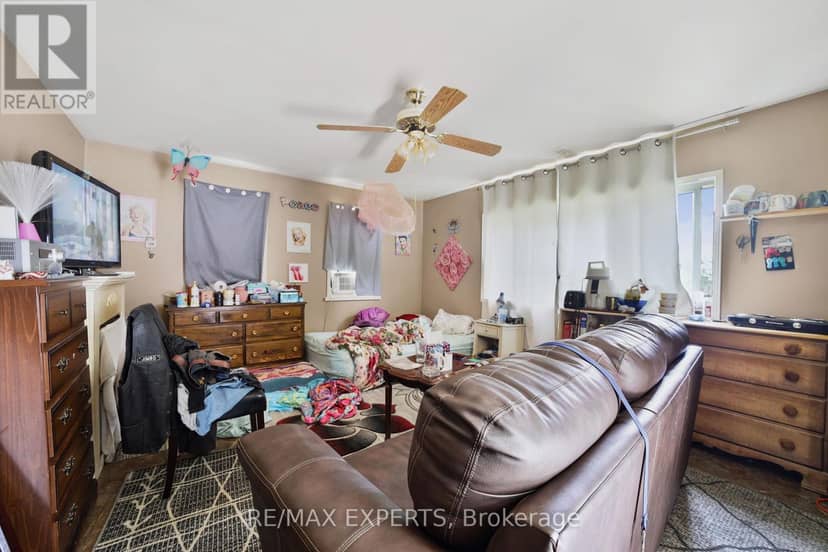 6198 Delaware Street — photo 11 of 38