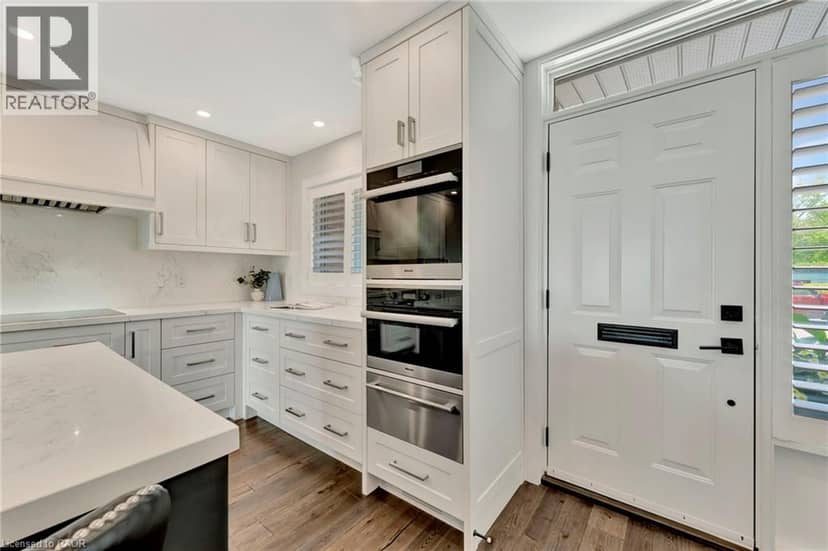 2136 OLD LAKESHORE Road Unit# 3 — photo 10 of 40