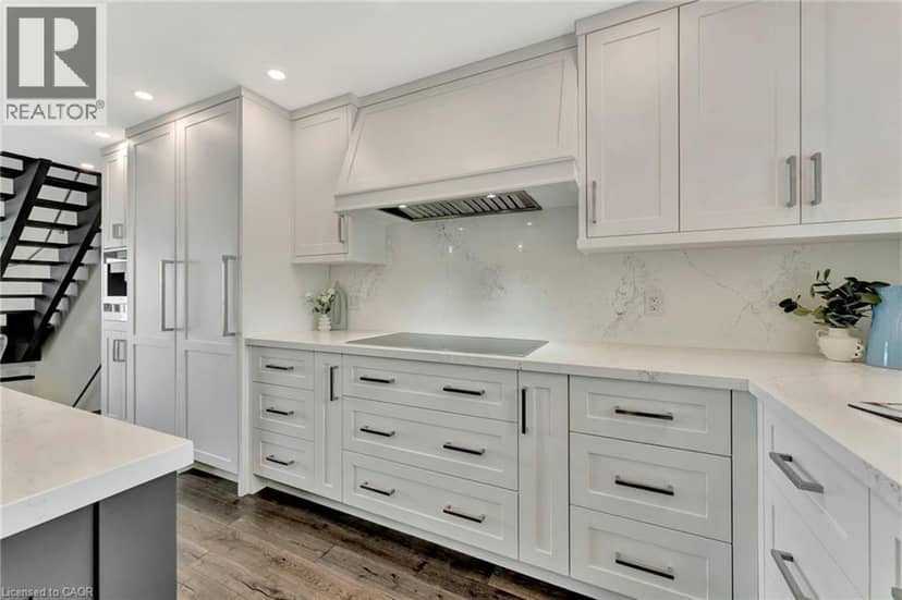 2136 OLD LAKESHORE Road Unit# 3 — photo 9 of 40