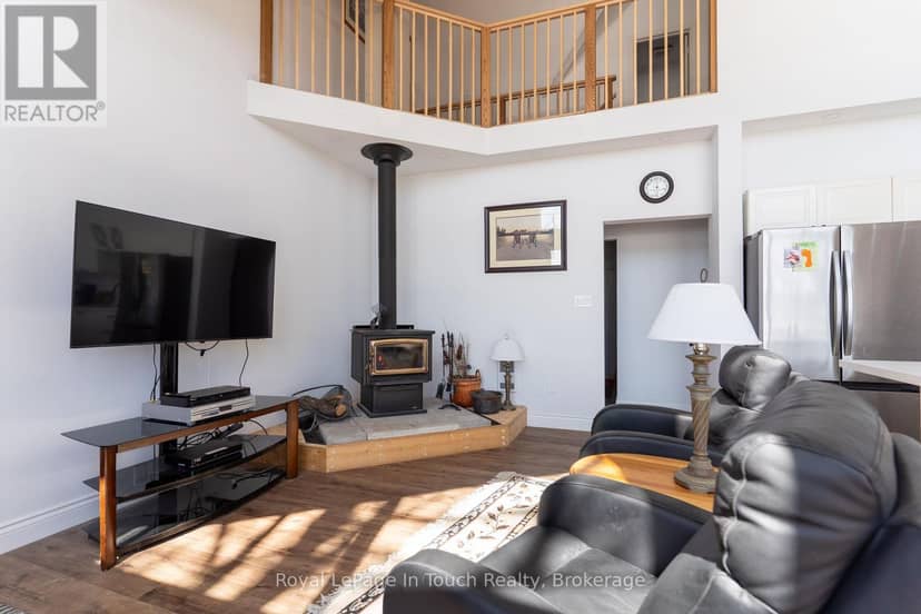26 Macey Bay Road — photo 10 of 24