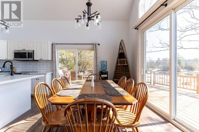 26 Macey Bay Road — photo 12 of 24