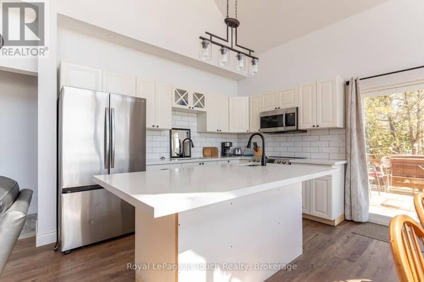 26 Macey Bay Road — photo 14 of 24