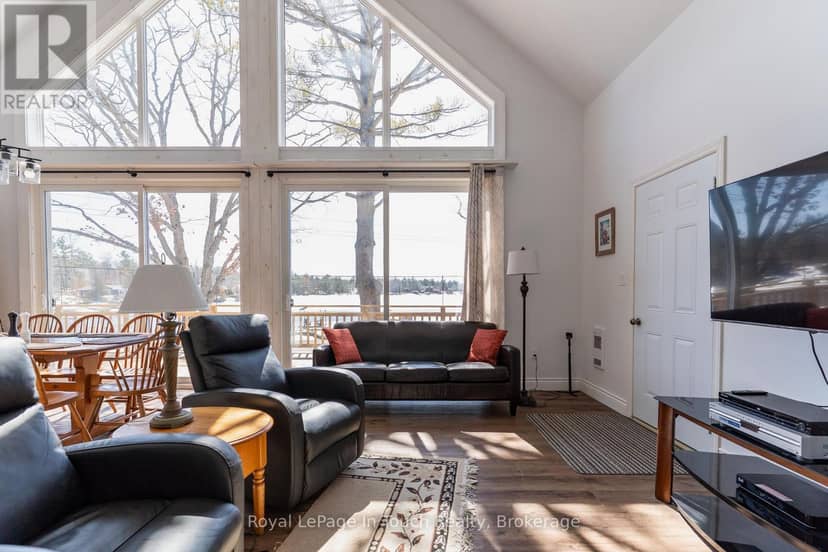 26 Macey Bay Road — photo 15 of 24