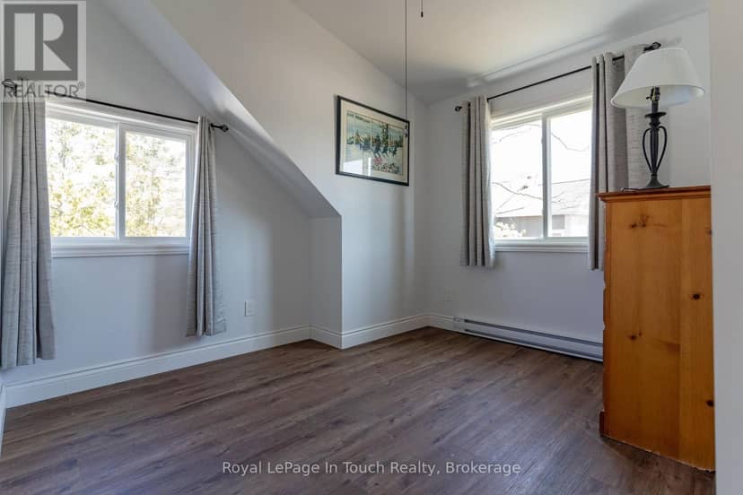26 Macey Bay Road — photo 19 of 24
