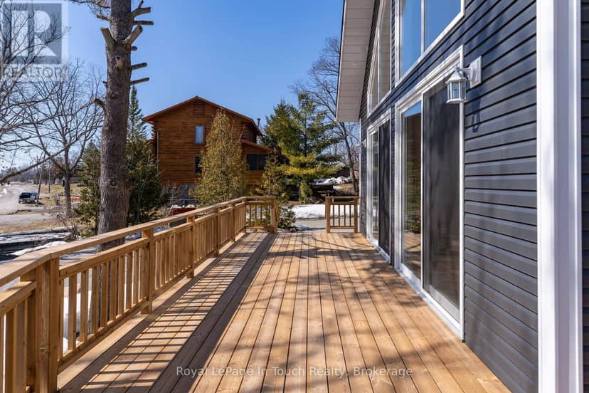 26 Macey Bay Road — photo 4 of 24