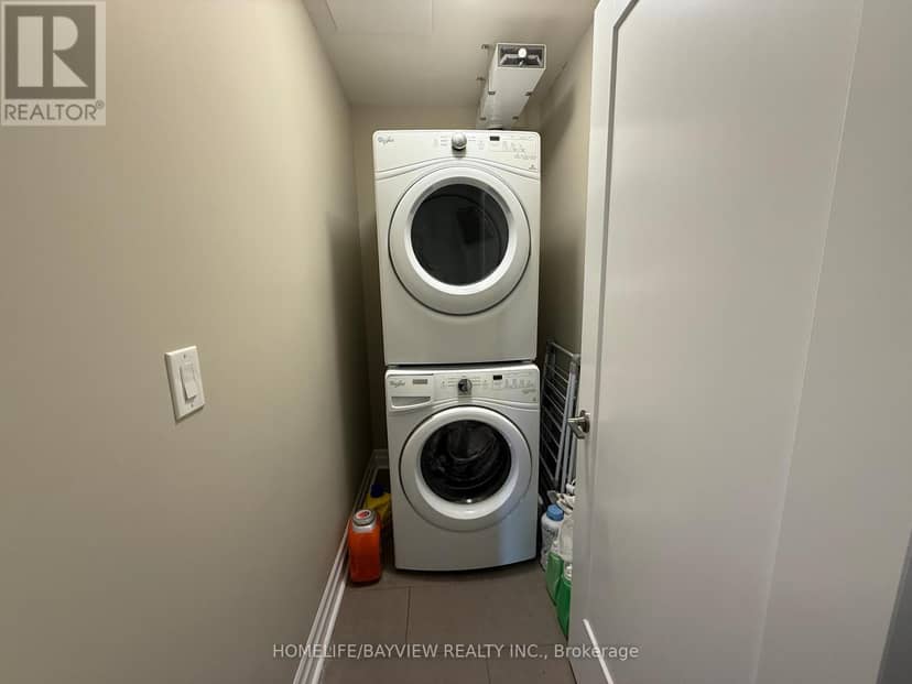 910 - 505 Talbot Street — photo 8 of 40