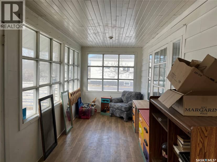 133 2nd STREET E — photo 15 of 36
