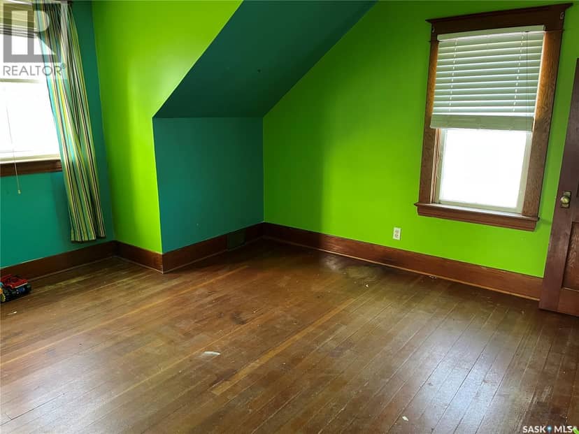 133 2nd STREET E — photo 19 of 36