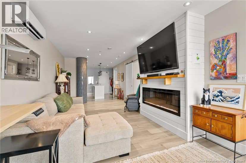 55 Queen Street Unit# 702 — photo 15 of 39