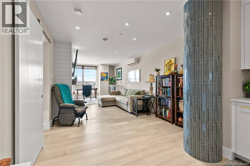 55 Queen Street Unit# 702 — photo 10 of 39