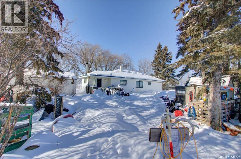 14.9 AC acreage NE Sask — photo 15 of 17