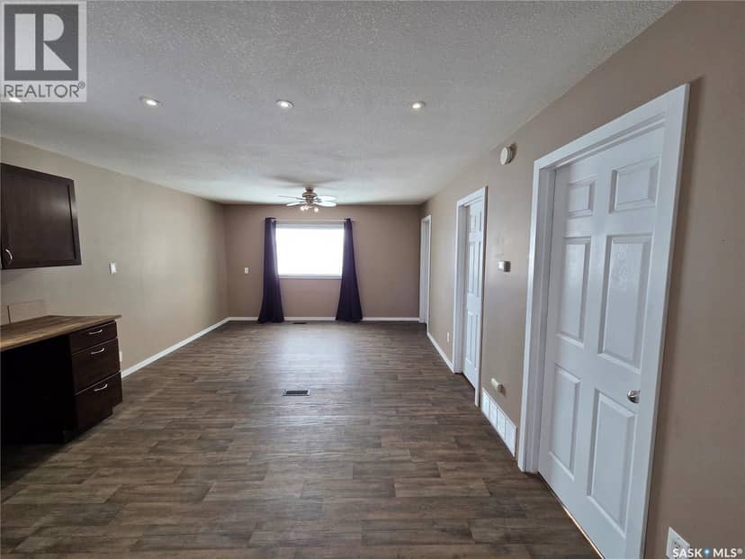 26 Fraser STREET — photo 10 of 28