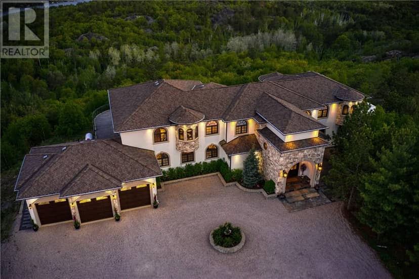 3521 Long Lake Road — photo 3 of 40