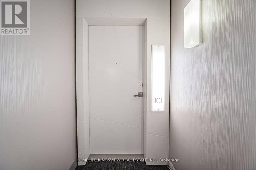 1001 - 12 York Street — photo 7 of 38