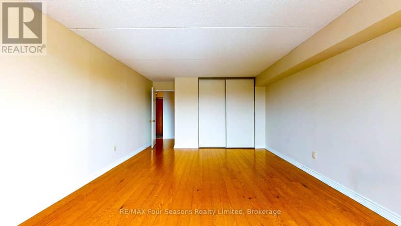409 - 172 Eighth Street — photo 6 of 19