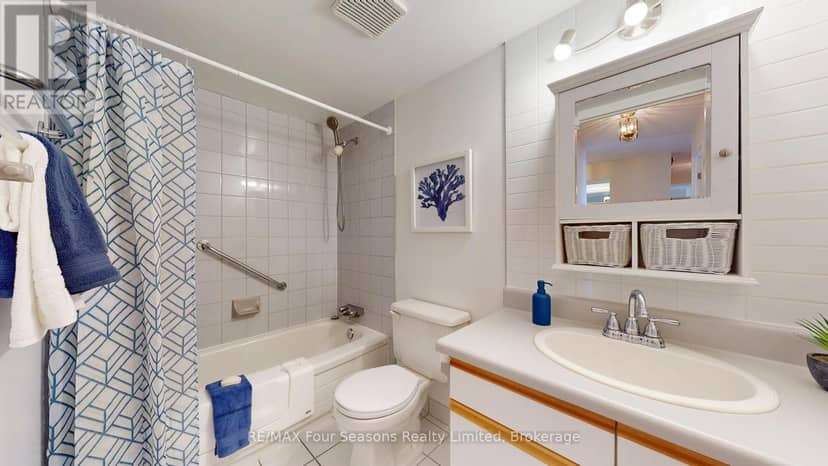 409 - 172 Eighth Street — photo 9 of 19