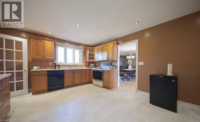 385 MOUNT PLEASANT Road — photo 6 of 33