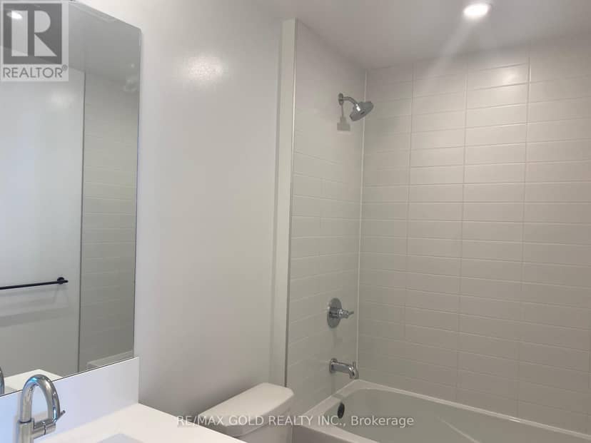 301 - 10 Lagerfeld Drive — photo 10 of 40