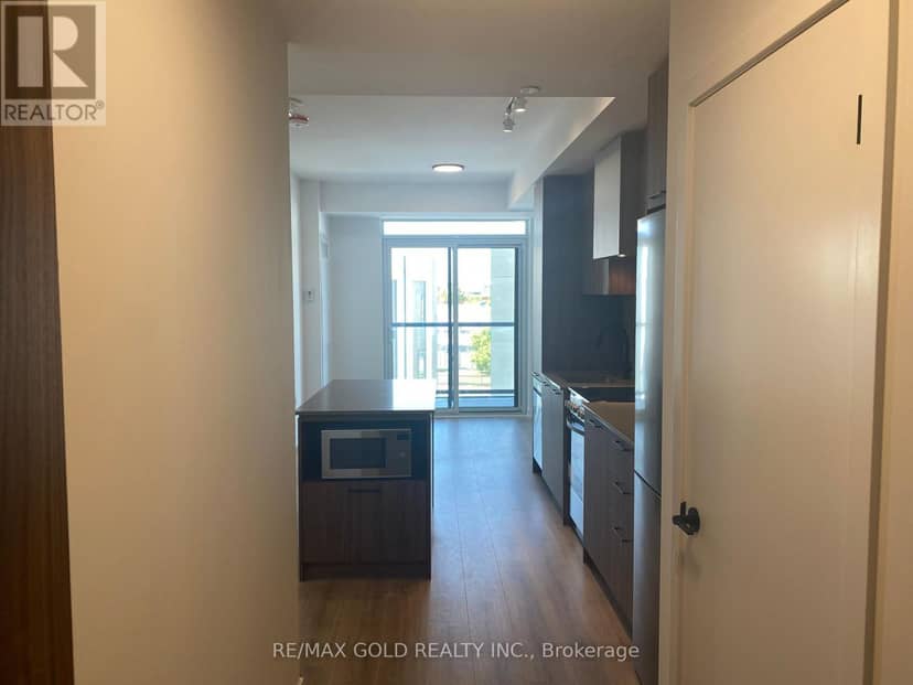 301 - 10 Lagerfeld Drive — photo 30 of 40