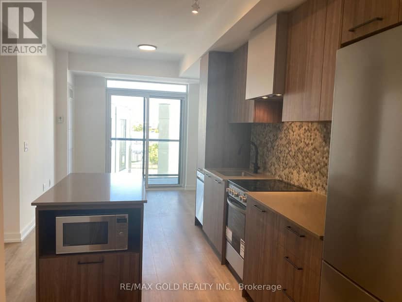 301 - 10 Lagerfeld Drive — photo 31 of 40