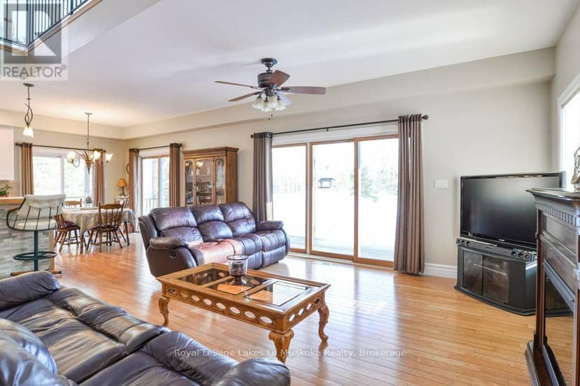 2411 Hwy. 118 E. Highway, Bracebridge, photo 8