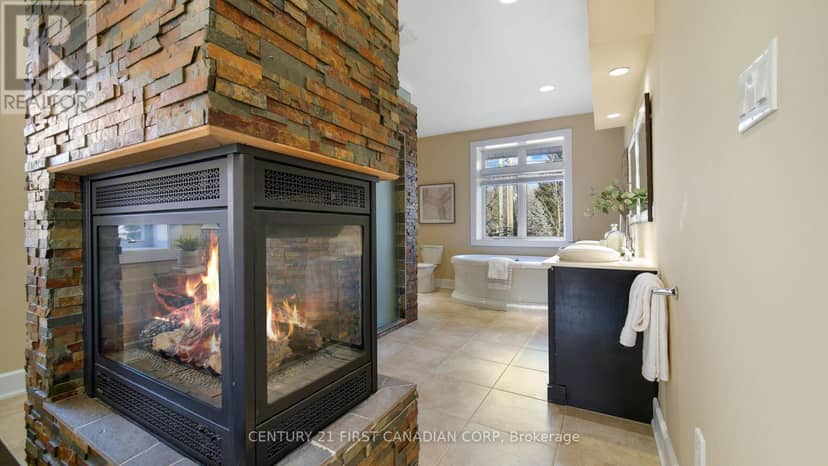 1659 Hamilton Road — photo 21 of 40