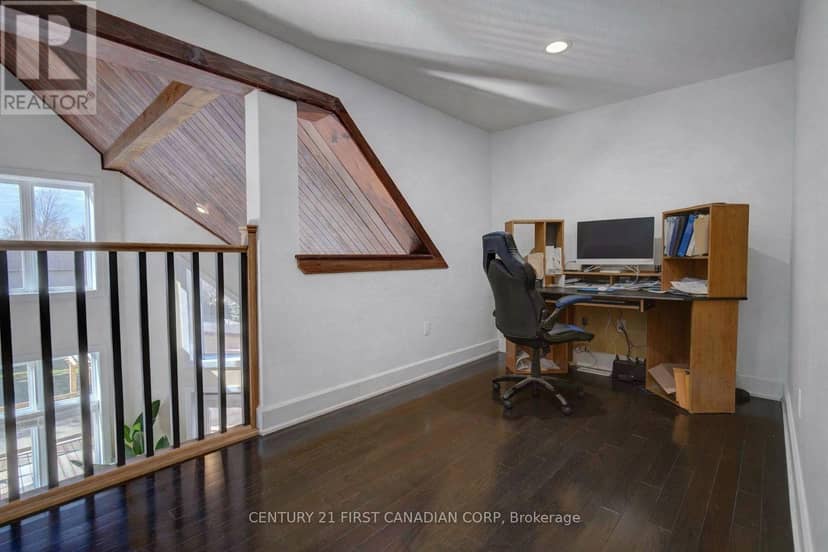 1659 Hamilton Road — photo 33 of 40