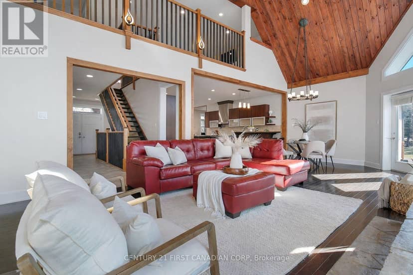1659 Hamilton Road — photo 7 of 40