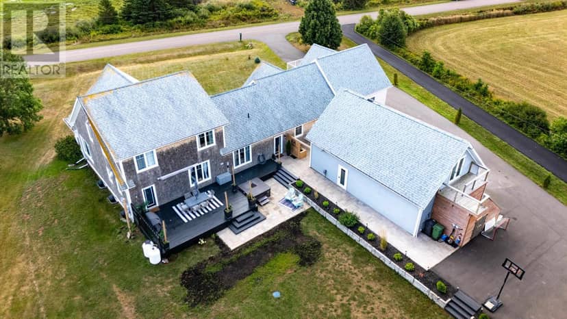 121 Grand Pere Point Road, Rustico, photo 2