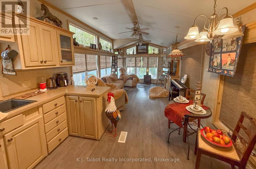 36 Beacon Ln - 77719 Bluewater Highway, Bluewater, photo 3