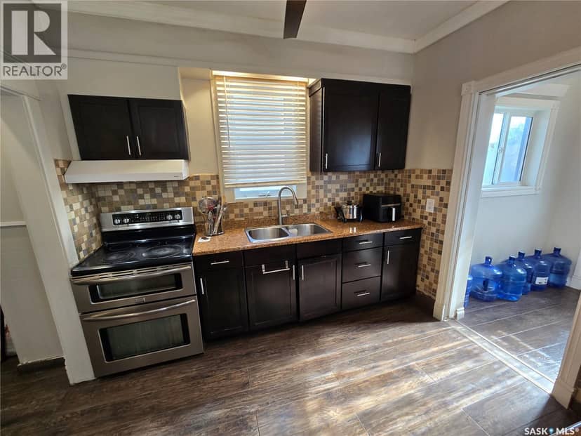 2 Prairie AVENUE — photo 18 of 40