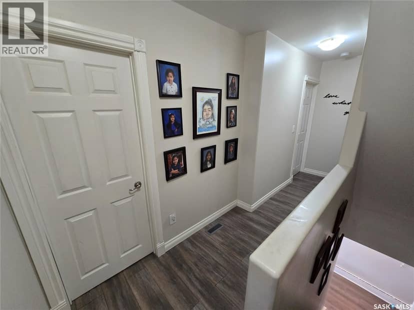 2 Prairie AVENUE — photo 21 of 40