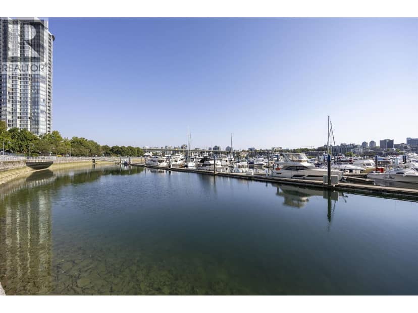 2907 198 AQUARIUS MEWS, Vancouver, photo 4