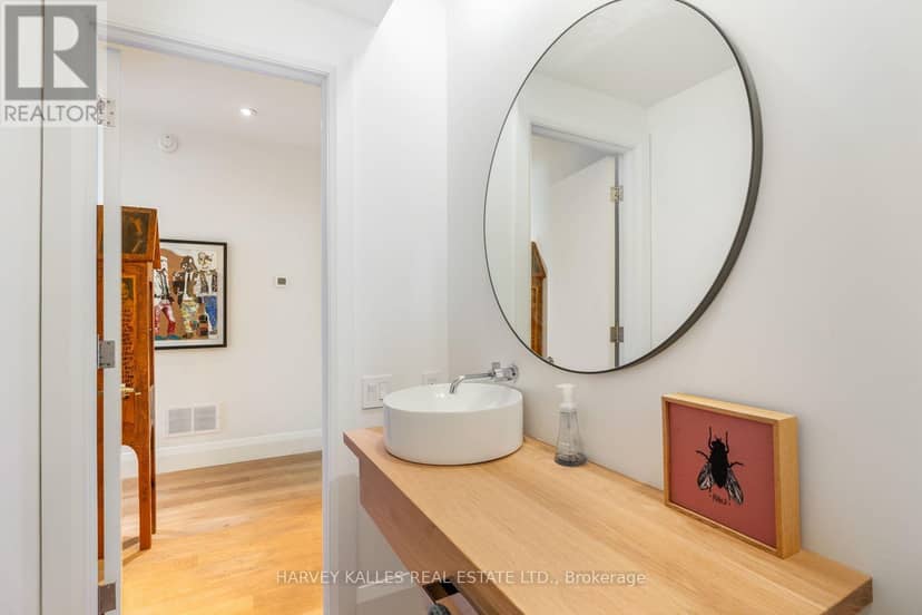 B - 34 Coulson Avenue — photo 17 of 38