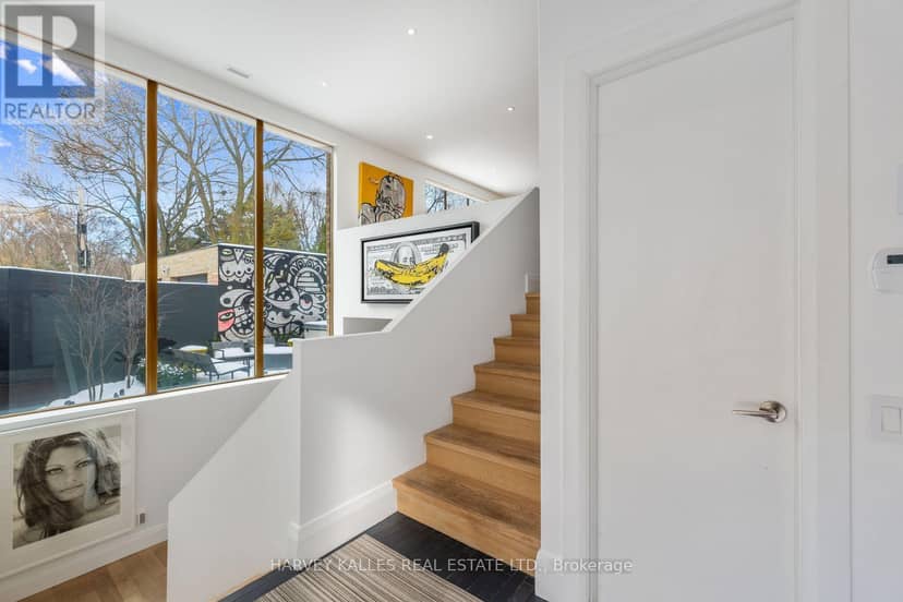 B - 34 Coulson Avenue — photo 9 of 38