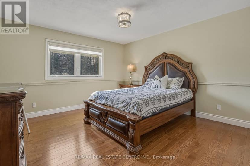 6 Iris Court — photo 23 of 40