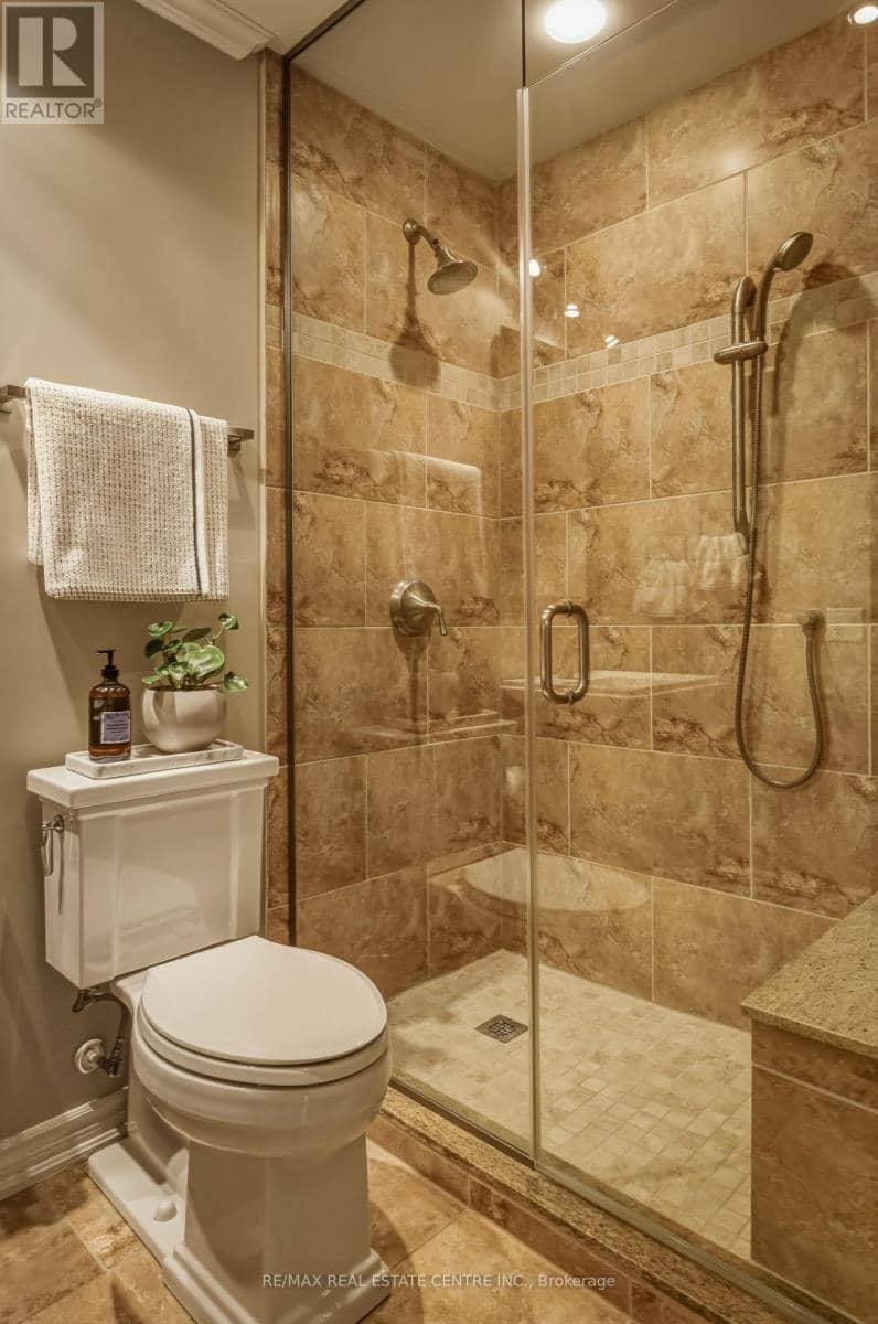 6 Iris Court — photo 25 of 40
