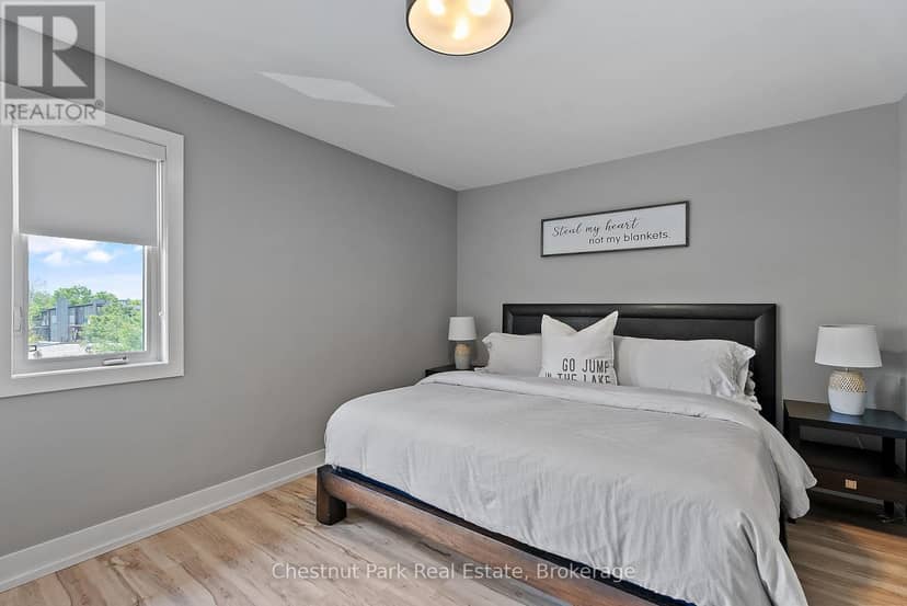 61 Rockmount Crescent — photo 15 of 35